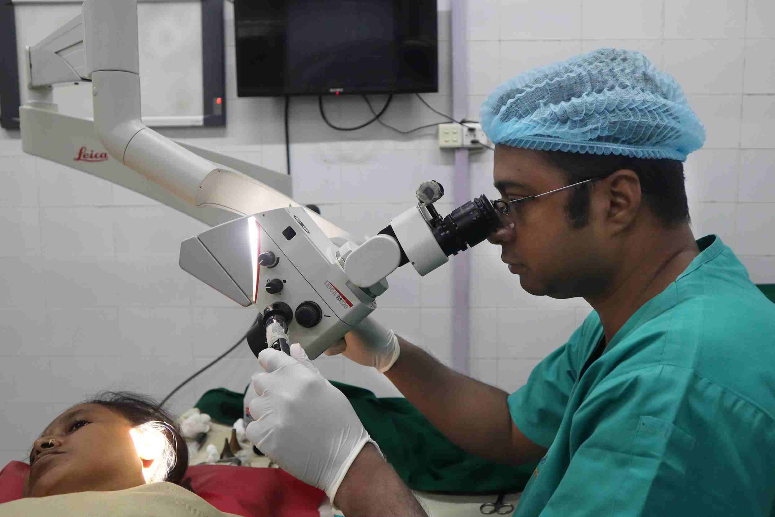 Complete Guide to ENT Doctors in Dhaka